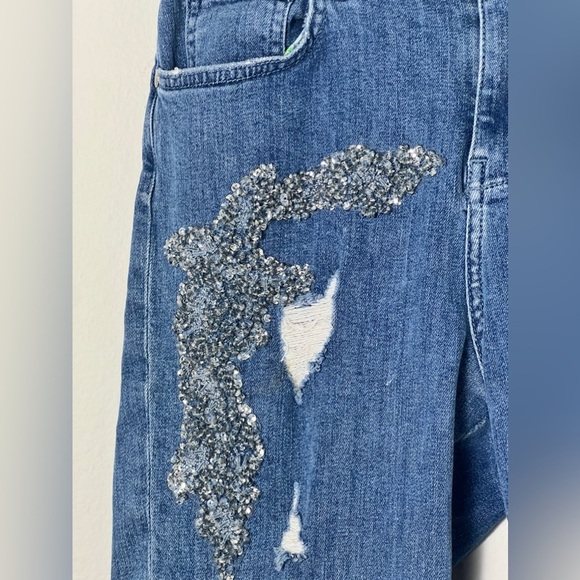 EUC Ted Baker London Mid Wash Yannah Abrasion Embellished Boyfriend Jeans Sz 27 - Picture 6 of 13